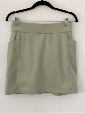 Columbia Women's S Green Stretch Active Skort Built In Shorts Pockets